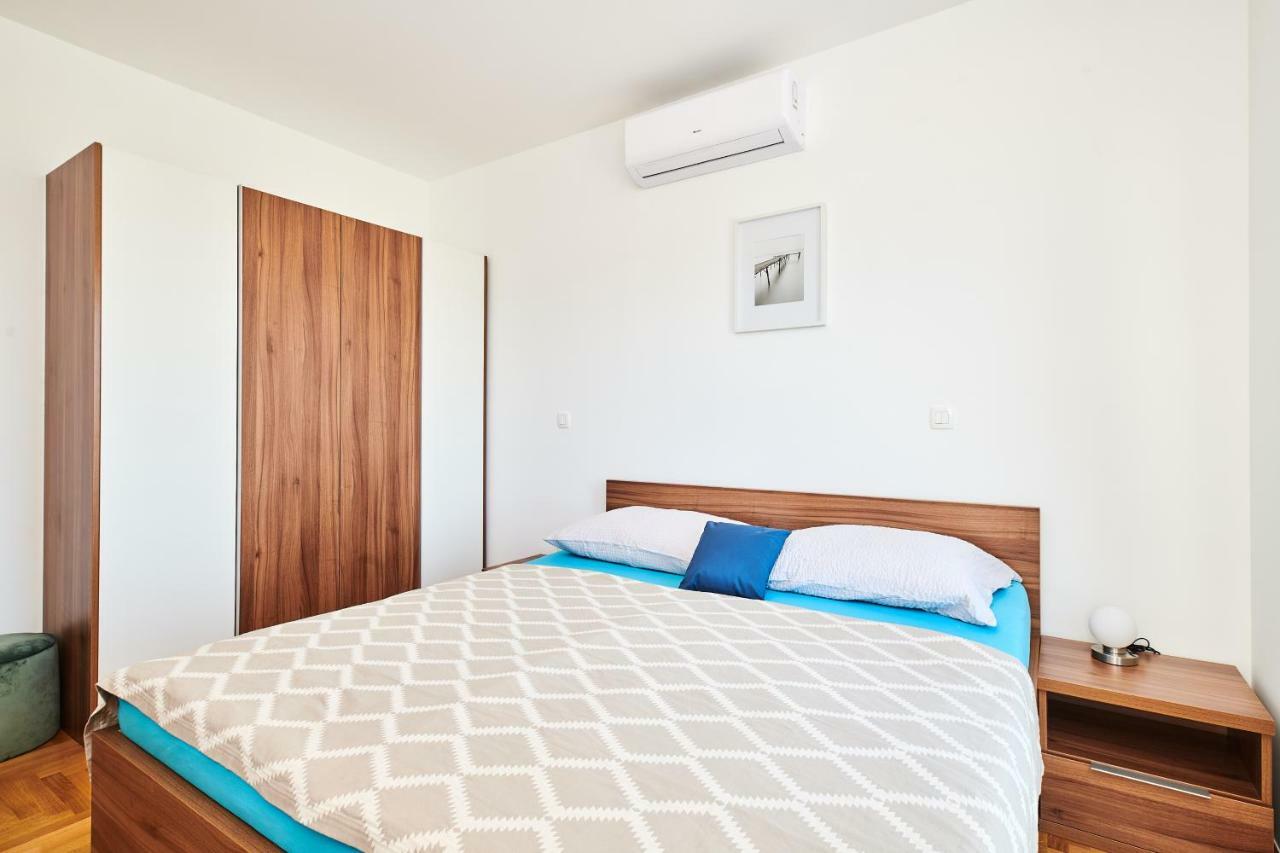 Ferienwohnung Sommer Novigrad  Exterior photo